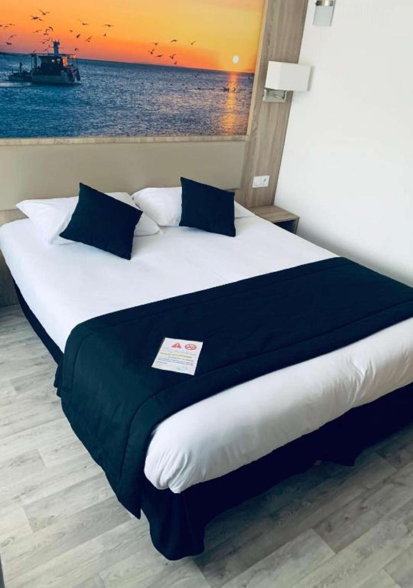 Brit Hotel Confort Morlaix 圣马丁德斯查 外观 照片
