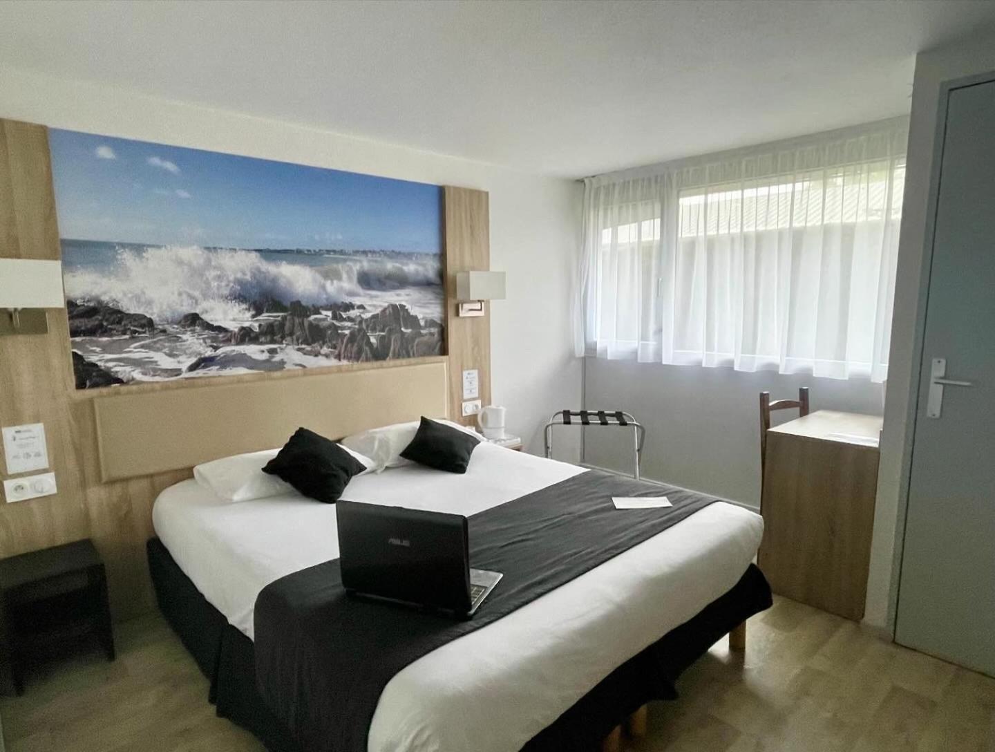 Brit Hotel Confort Morlaix 圣马丁德斯查 外观 照片