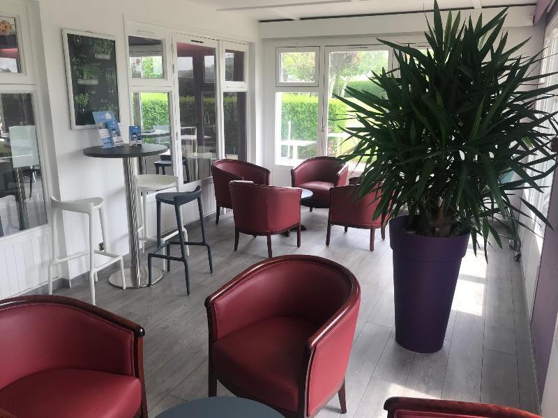 Brit Hotel Confort Morlaix 圣马丁德斯查 外观 照片