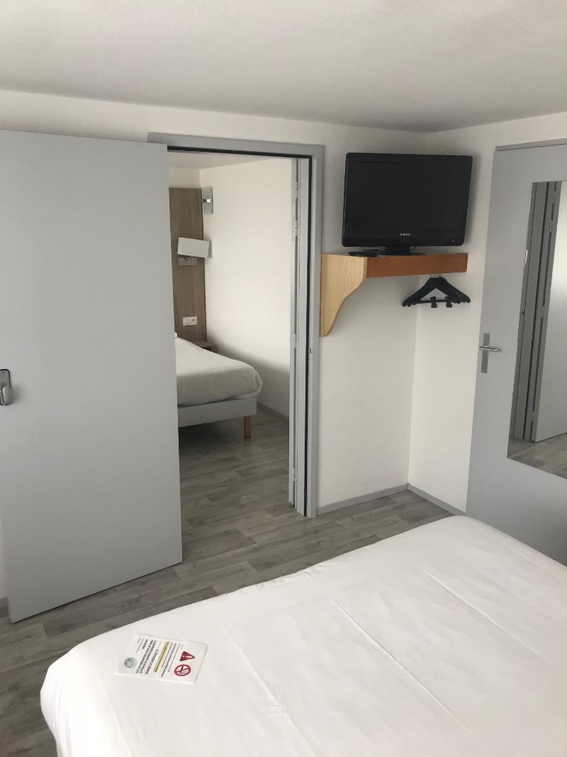 Brit Hotel Confort Morlaix 圣马丁德斯查 外观 照片