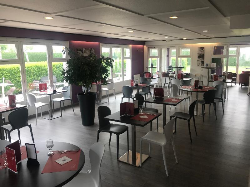 Brit Hotel Confort Morlaix 圣马丁德斯查 外观 照片